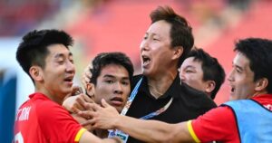 Lý do HLV Kim Sang-sik không được nhận HCV tại SEA Games 33